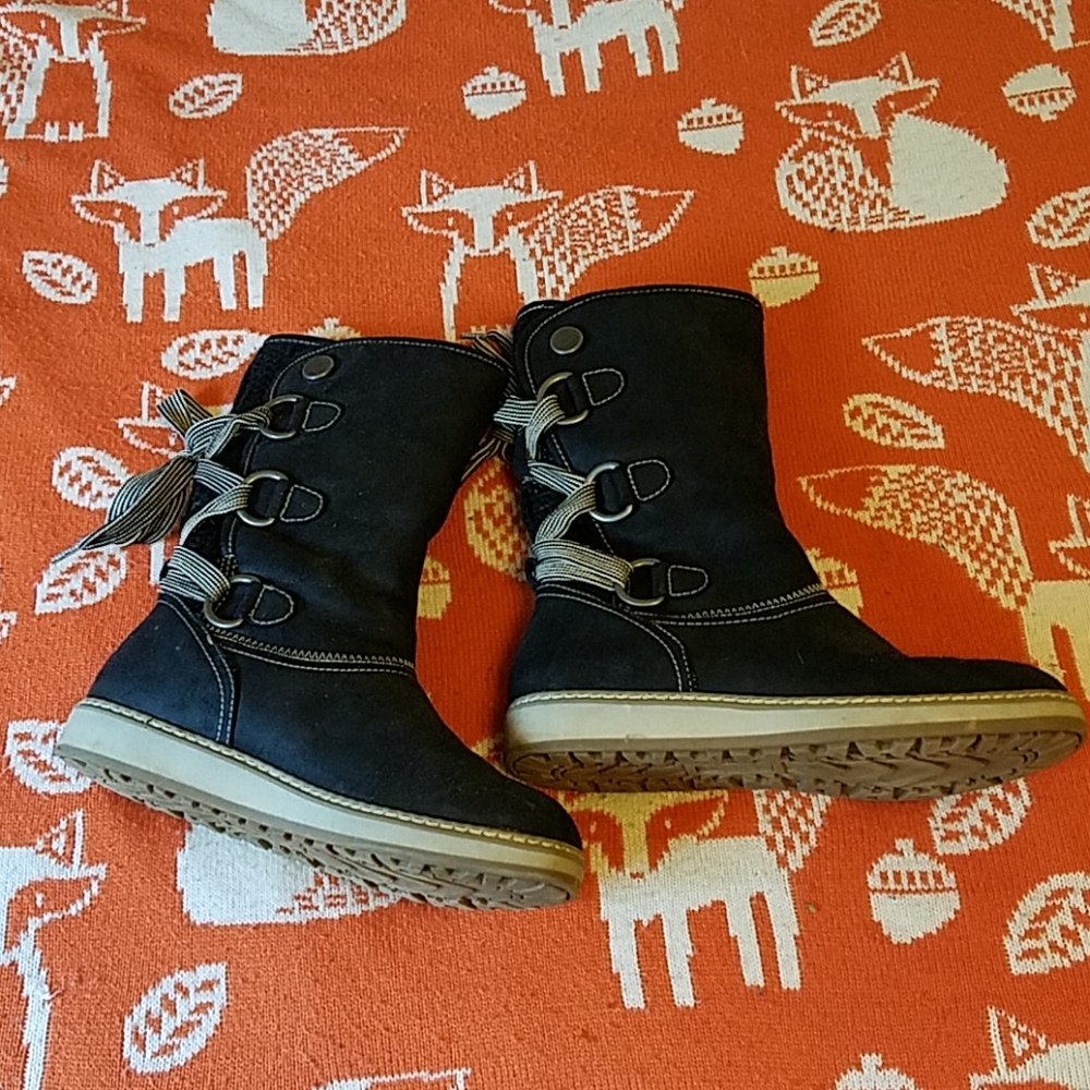 Winter boots